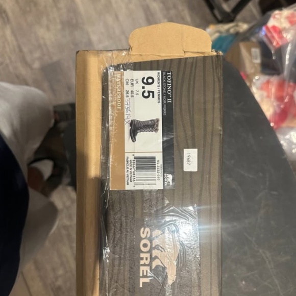 Sorel Tofino II Waterproof Winter Boots — Size 9.5 New in Box - Picture 3 of 3